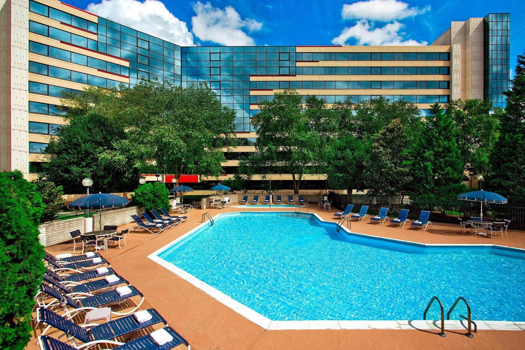 Sheraton Imperial Hotel Raleigh-Durham Airport At Research Triangle Park Exterior photo